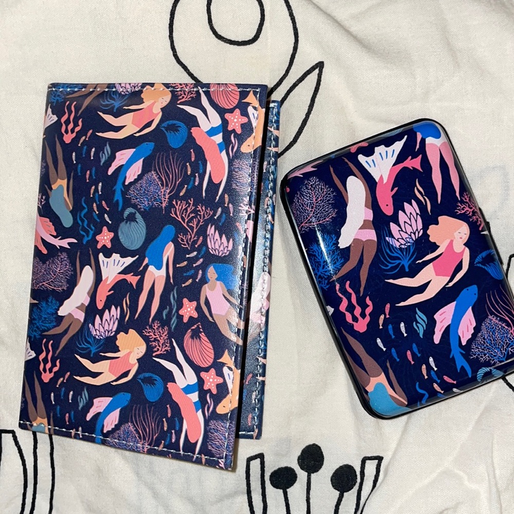 Passport holder & travel wallet
